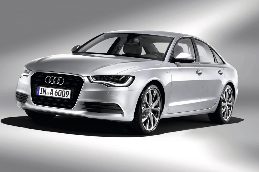  Audi A6 Hybrid Sedan (4G, C7) 2011 года  (фото 17 из 24)